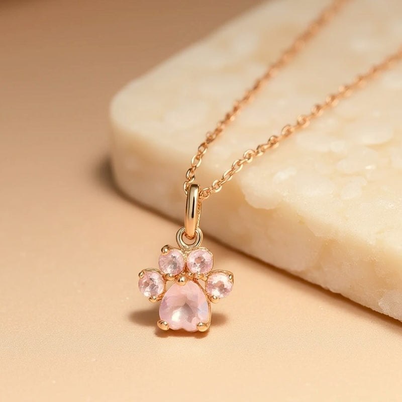 Pendentif "Patte d’Amour" en Quartz Rose