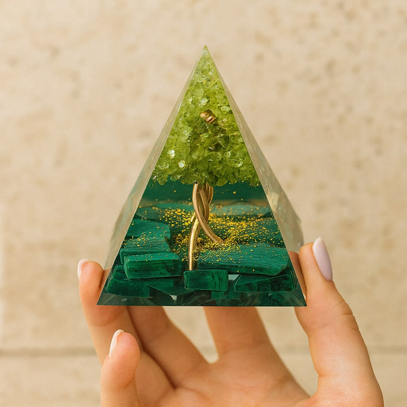 Orgonite "Arbre de Vie Renaissant" en Péridot & Malachite