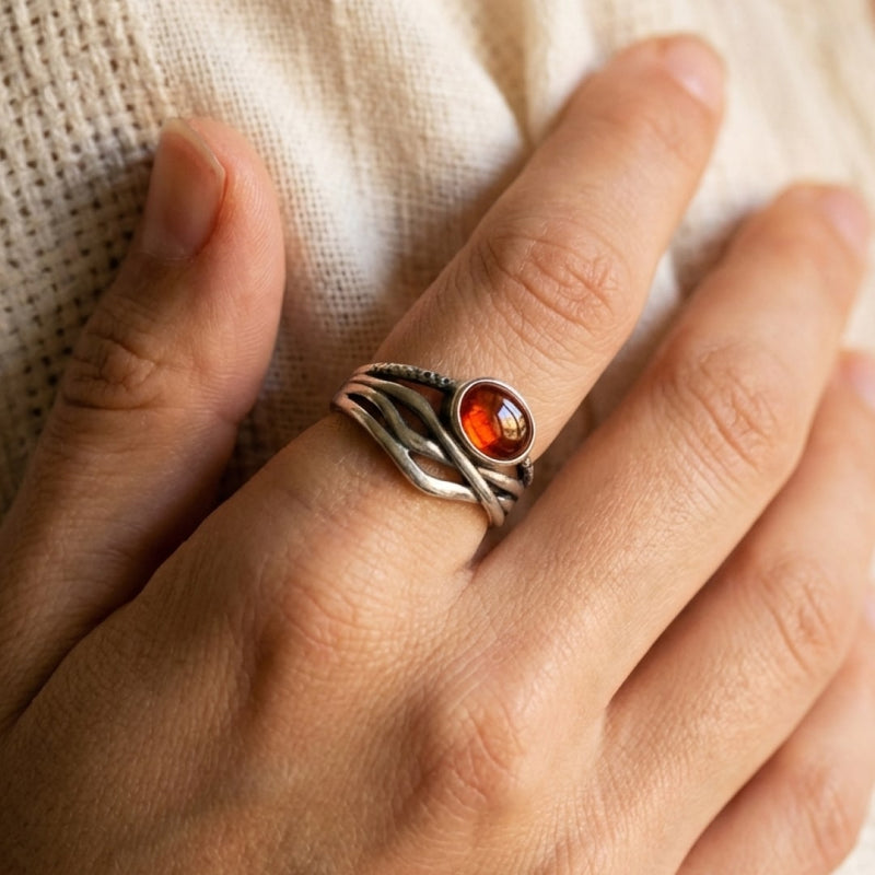 Bague Ajustable "Prema" en Grenat & Argent