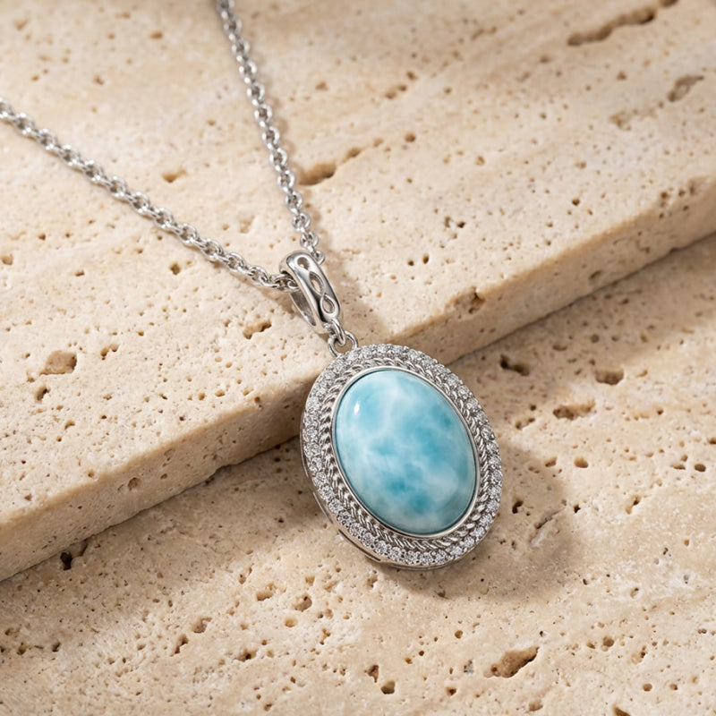 Collier "Bleu Tranquillité" en Larimar