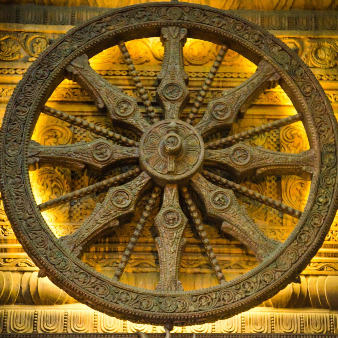 Roue du Dharma : signification du symbole bouddhiste