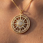 Collier Soleil Doré "Rayonnement Intérieur" - - L'Arbre des Chakras