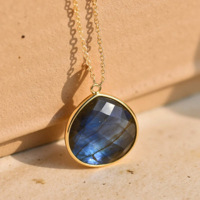 Pendentif Protection Élégant en Labradorite - or - L'Arbre des Chakras