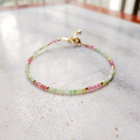 Bracelet Fin "Lueur Subtile" en Tourmaline Rose & Pierres Naturelles - Chrysoprase - L'Arbre des Chakras