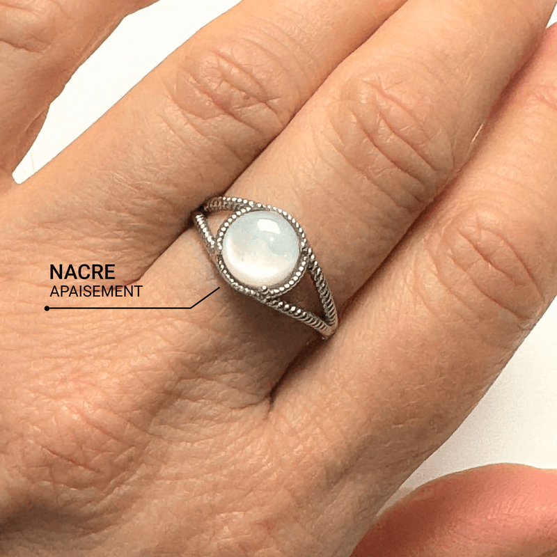 Bague Ajustable "Netra" en Nacre - - L'Arbre des Chakras