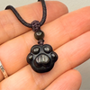 Pendentif Patte "Lien Éternel" en Obsidienne Dorée - - L'Arbre des Chakras