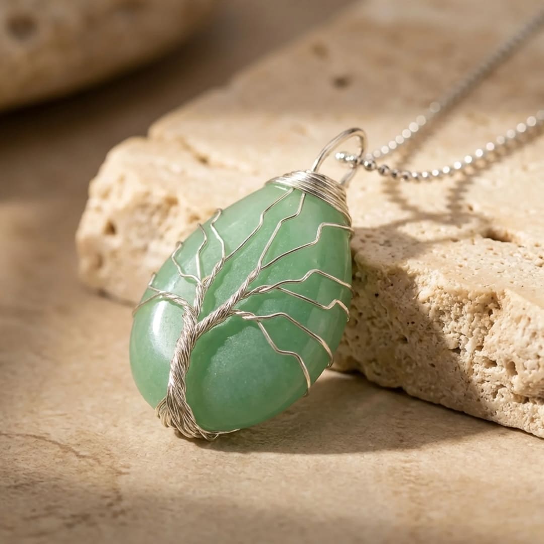 Pendentif Arbre de Guérison en Pierre Naturelle - Aventurine Verte - L'Arbre des Chakras