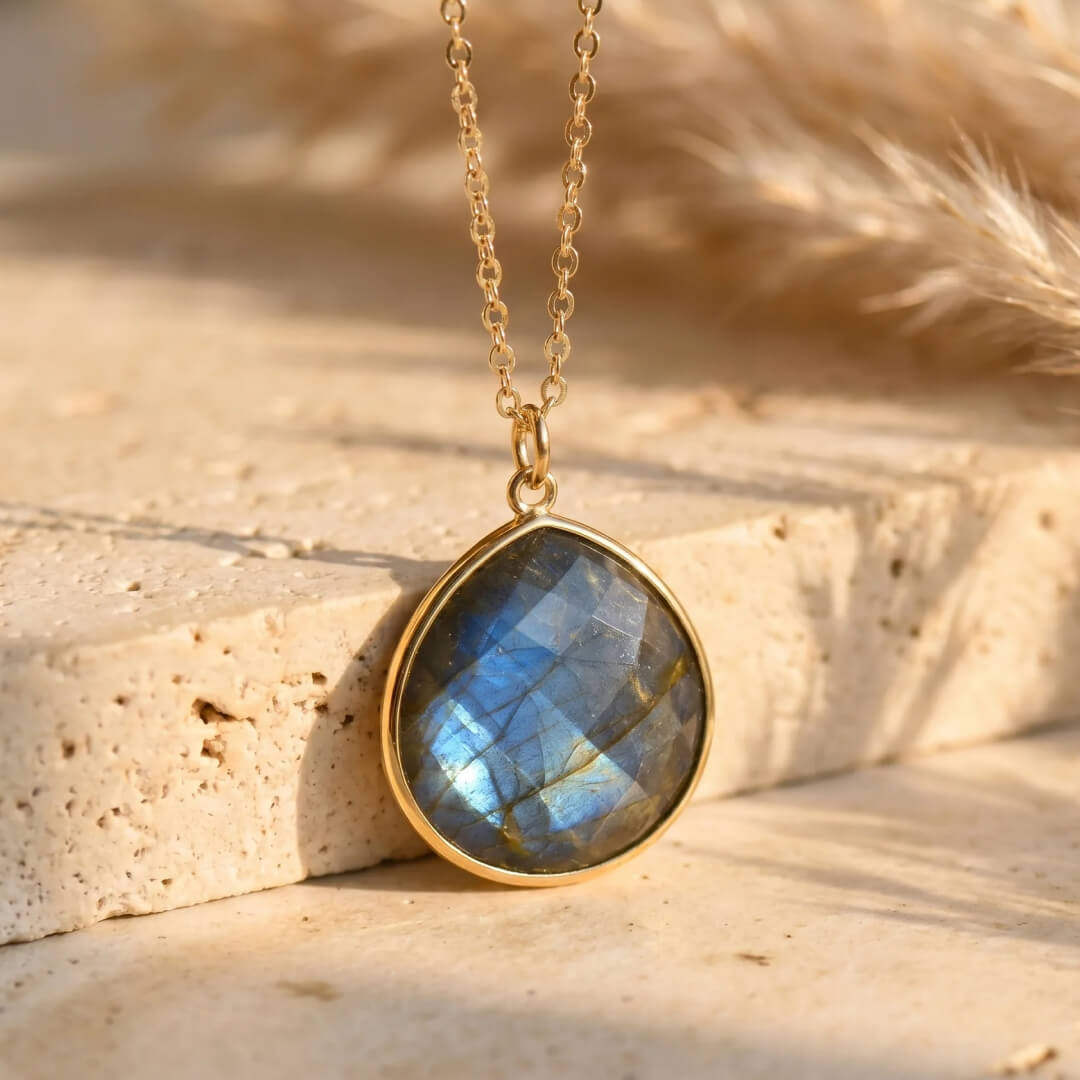 Pendentif Protection Élégant en Labradorite - or - L'Arbre des Chakras