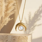 Collier "Croissant de Lune" en Pierre de Lune - Plaqué Or - L'Arbre des Chakras