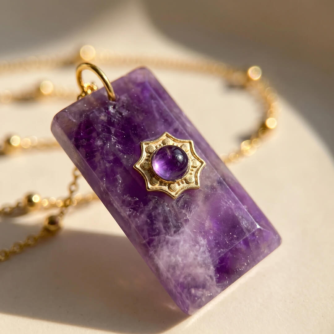 Pendentif “Sagesse Douce” en Améthyste - - L'Arbre des Chakras