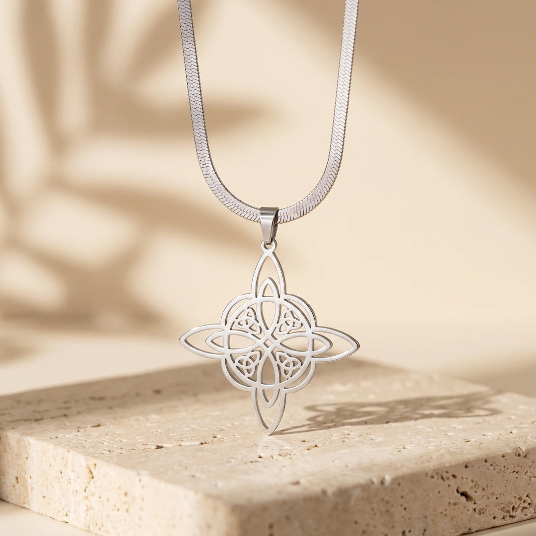 Pendentif "Protection Éternelle" - Nœud de Sorcière, Chaîne plate - - L'Arbre des Chakras