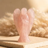 Statuette "Ange Protecteur" en Pierre Naturelle - Quartz rose - L'Arbre des Chakras