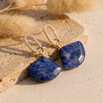 Boucles d'Oreilles Demi-Lune "Équilibre Intérieur" en Pierre Naturelle - Sodalite - L'Arbre des Chakras