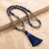 Collier Mala "Ancrage Céleste" en Lapis Lazuli & Labradorite - Mala avec pompon - L'Arbre des Chakras
