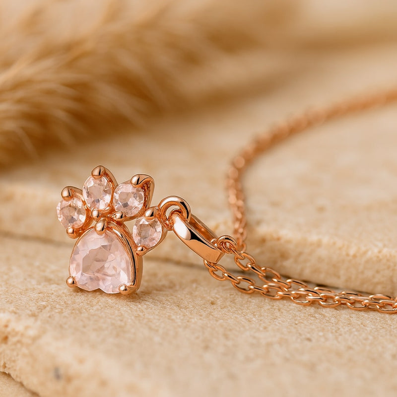 Pendentif "Patte d’Amour" en Quartz Rose