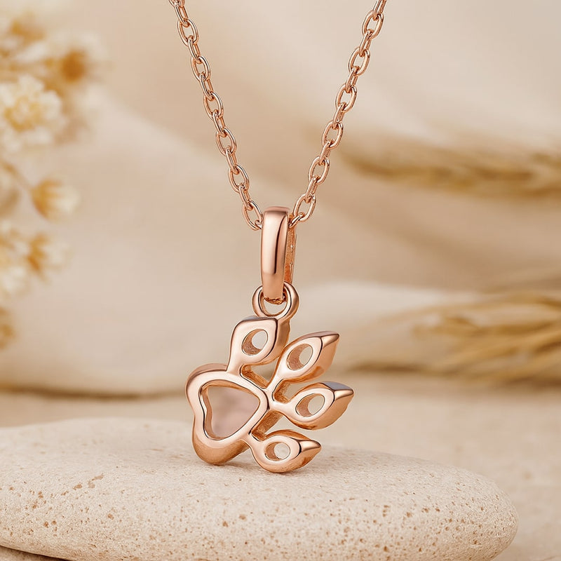 Pendentif "Patte d’Amour" en Quartz Rose