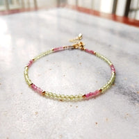 Bracelet Fin "Lueur Subtile" en Tourmaline Rose & Pierres Naturelles - Peridot - L'Arbre des Chakras