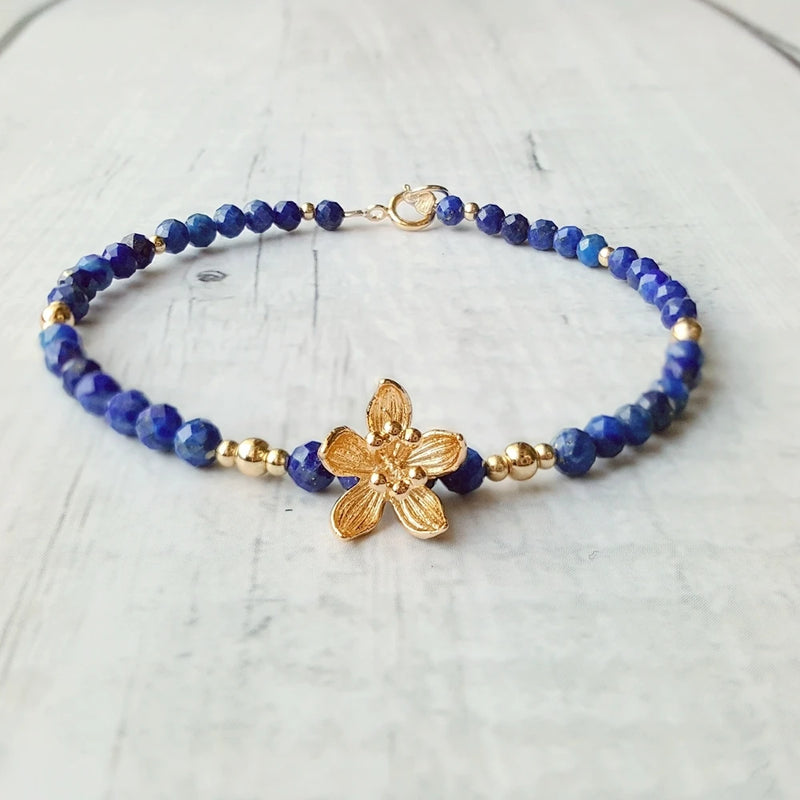 Bracelet "Bleu Sacré" en Lapis Lazuli & Fleur Dorée -  - L'Arbre des Chakras