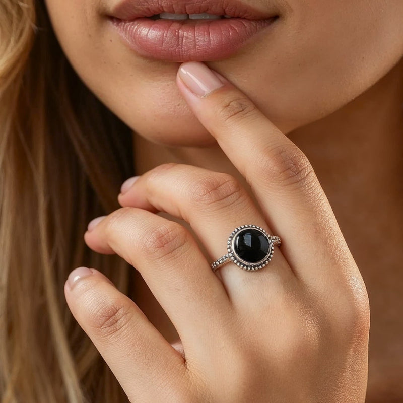 Bague Protectrice en Onyx Noir & Argent