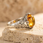 Bague Ajustable "Éclat Solaire" en Ambre - - L'Arbre des Chakras