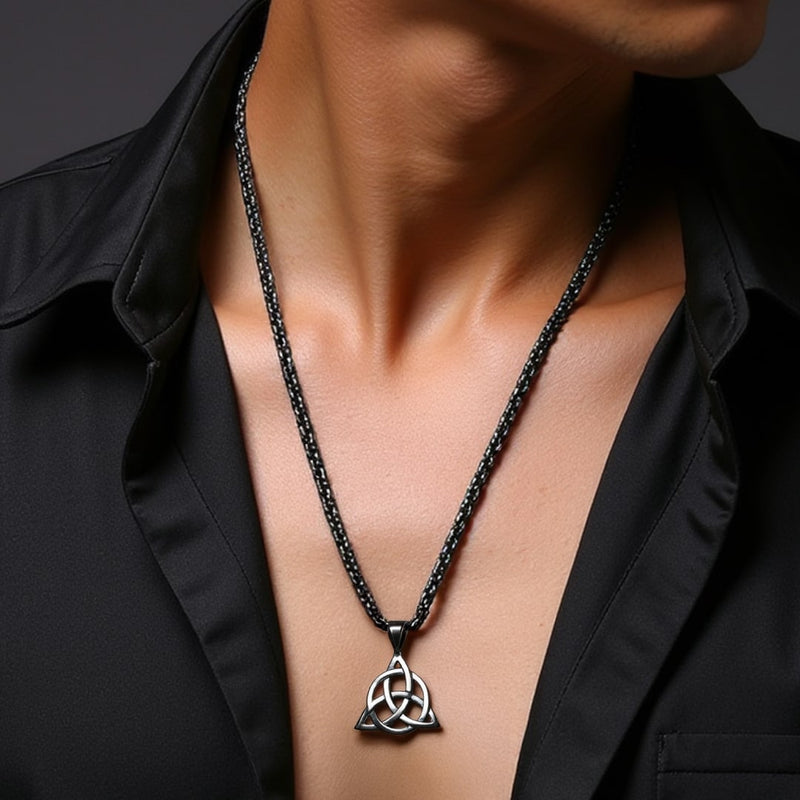 Pendentif "Triquetra" en Acier Inoxydable - - L'Arbre des Chakras