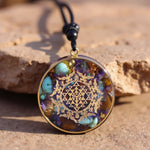 Pendentif Orgonite "Sri Yantra" en Turquoise & Oeil de Tigre - - L'Arbre des Chakras