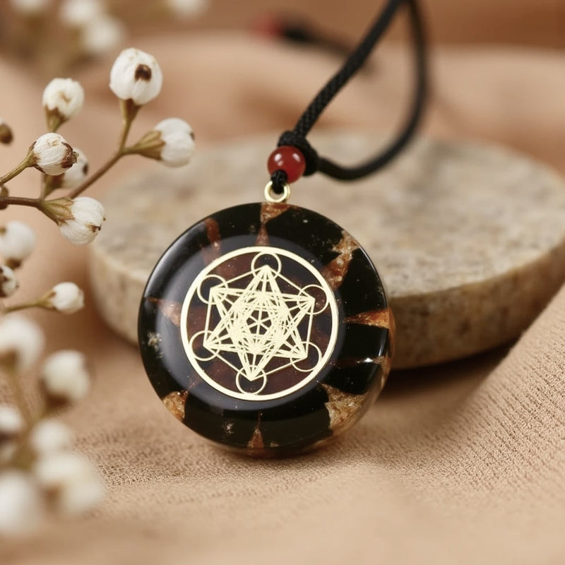Pendentif Orgonite "Puissance de Métatron" en Obsidienne & Grenat - - L'Arbre des Chakras