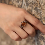 Bague Ajustable "Éclat Solaire" en Ambre - - L'Arbre des Chakras