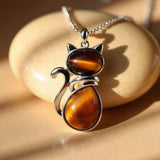 Pendentif Chat en Pierre Naturelle - Oeil de Tigre - L'Arbre des Chakras