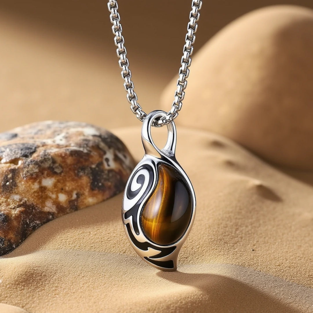 Pendentif "Bouclier Tribal" en Oeil de Tigre - - L'Arbre des Chakras