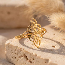 Bague Ajustable "Symbole de Protection" - Noeud de Sorcière - dorée - L'Arbre des Chakras
