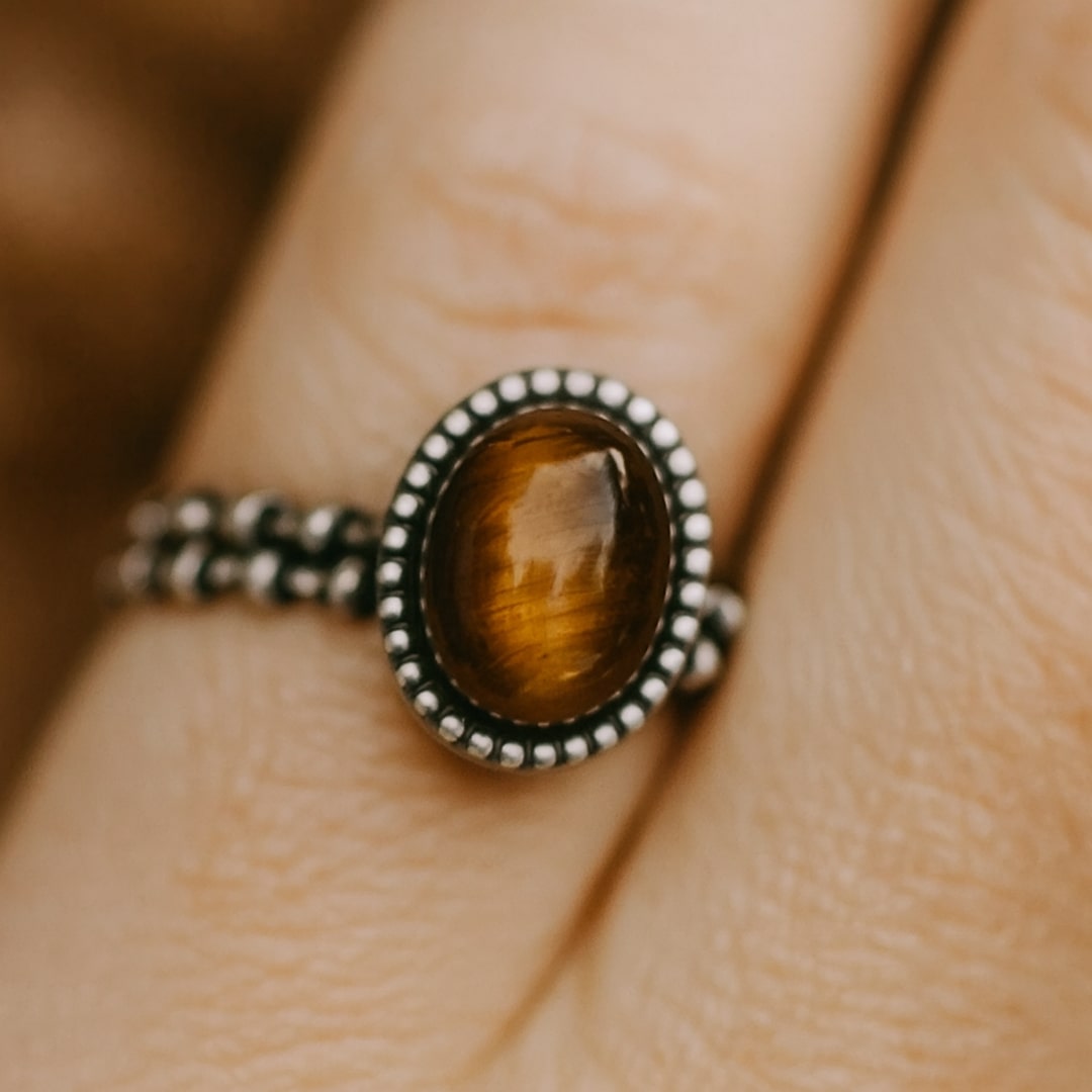Bague "Confiance Intérieure" en Œil de Tigre