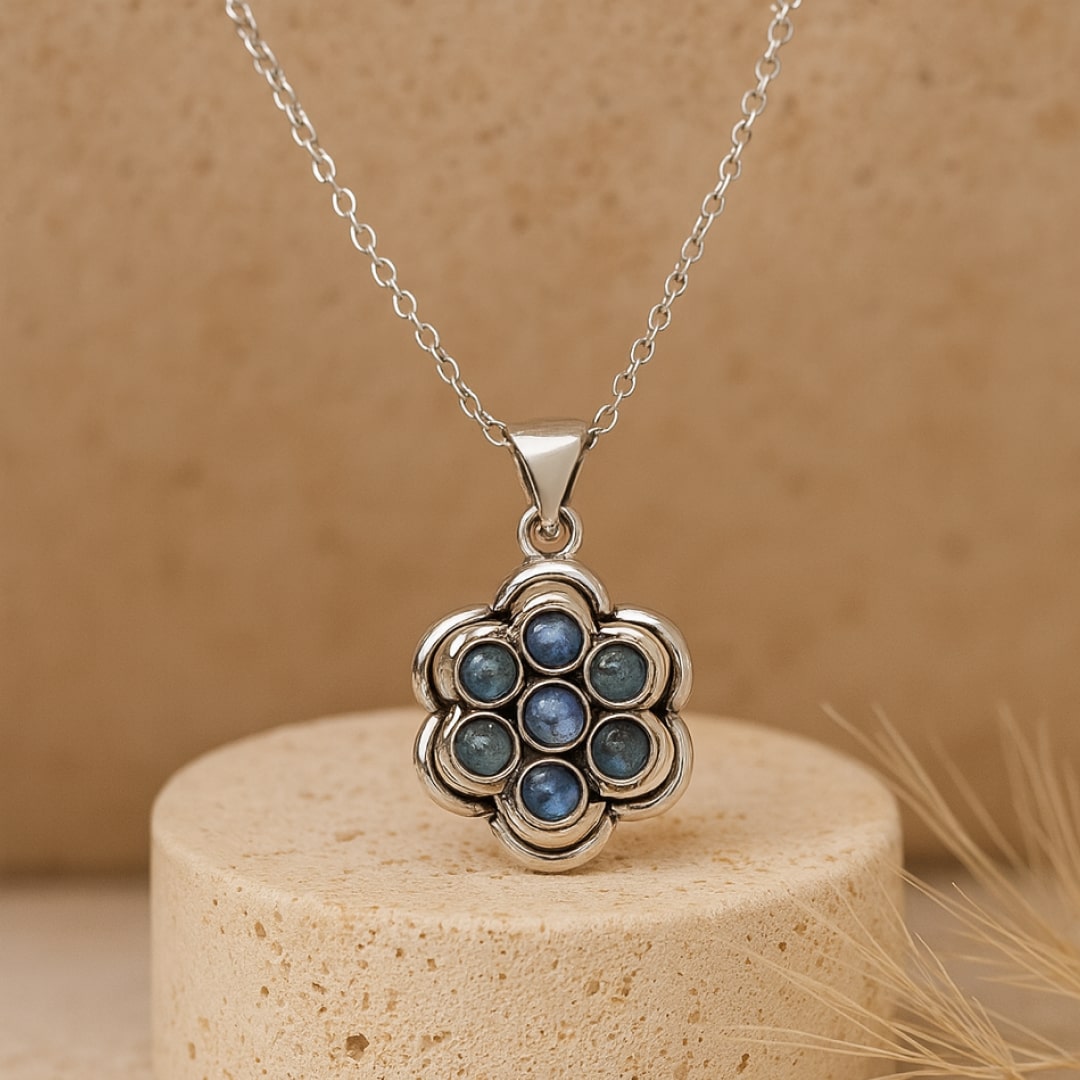 Pendentif Fleur Rotative Anti-Stress en Labradorite
