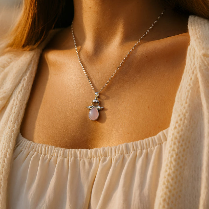 Pendentif Petit Ange et sa Pierre Naturelle - - L'Arbre des Chakras