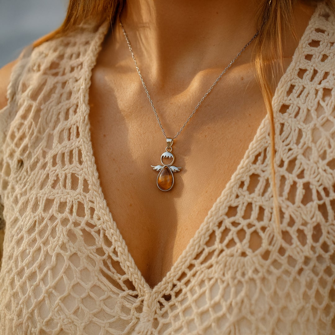 Pendentif Petit Ange et sa Pierre Naturelle - - L'Arbre des Chakras