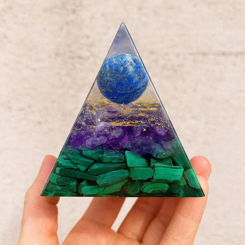 Orgonite "Kâli" en Lapis Lazuli, Améthyste & Malachite