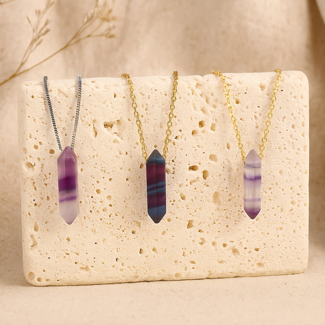 Collier Pointe "Lumière d’Esprit" en Fluorite