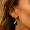 Boucles d'Oreilles "Protection Intérieure" en Onyx - - L'Arbre des Chakras