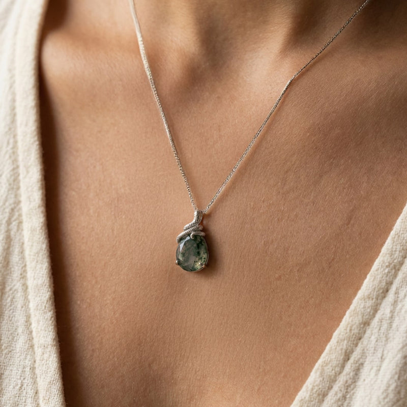 Pendentif "Gardien de la Sérénité" en Agate Mousse & Argent - - L'Arbre des Chakras