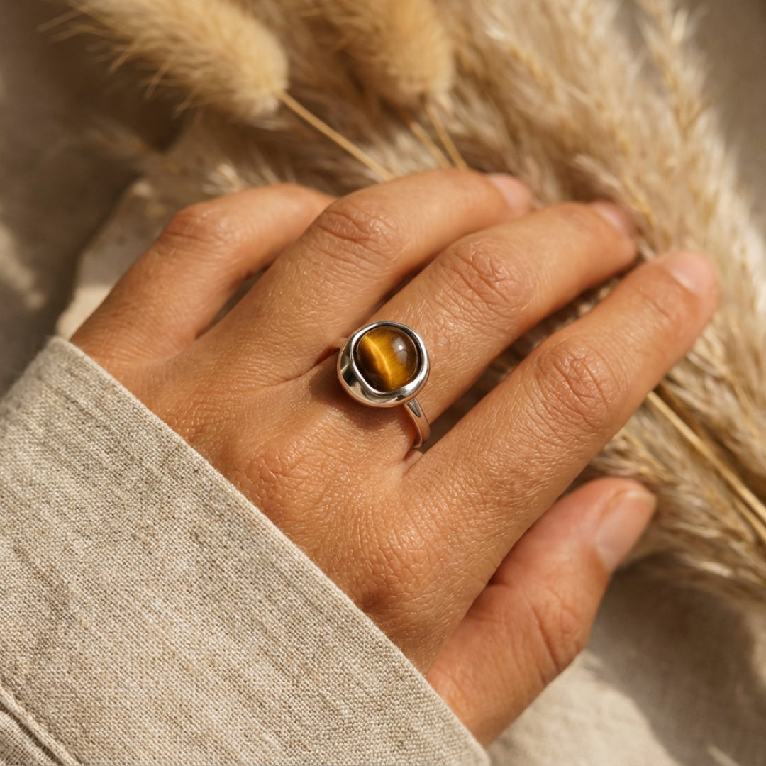 Bague Ajustable "Shakti" en Oeil de Tigre - - L'Arbre des Chakras