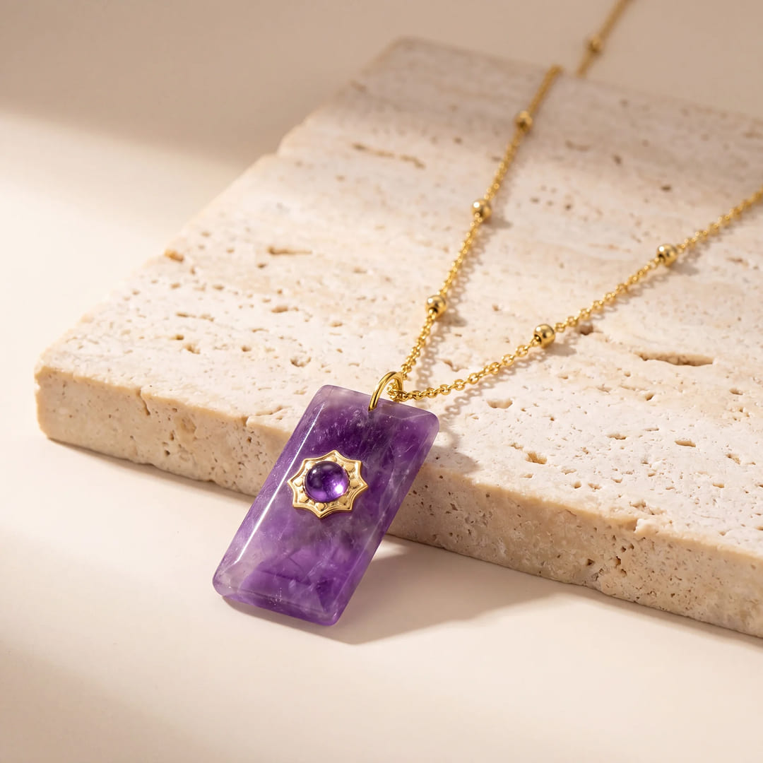 Pendentif “Éclat Violet Impérial” en Améthyste - - L'Arbre des Chakras