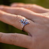 Bague Ajustable "Protection Éternelle" - Noeud de Sorcière - - L'Arbre des Chakras