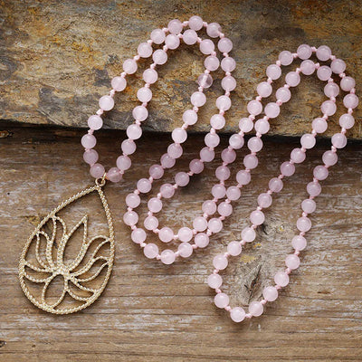 Collier Mala "Essence d’Amour" en Quartz Rose & Lotus Doré - - L'Arbre des Chakras