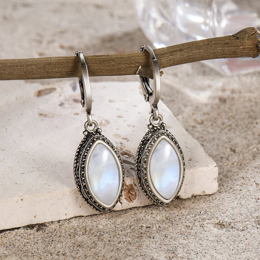 Boucles d'Oreilles "Calme & Lumière" en Pierre de Lune - - L'Arbre des Chakras