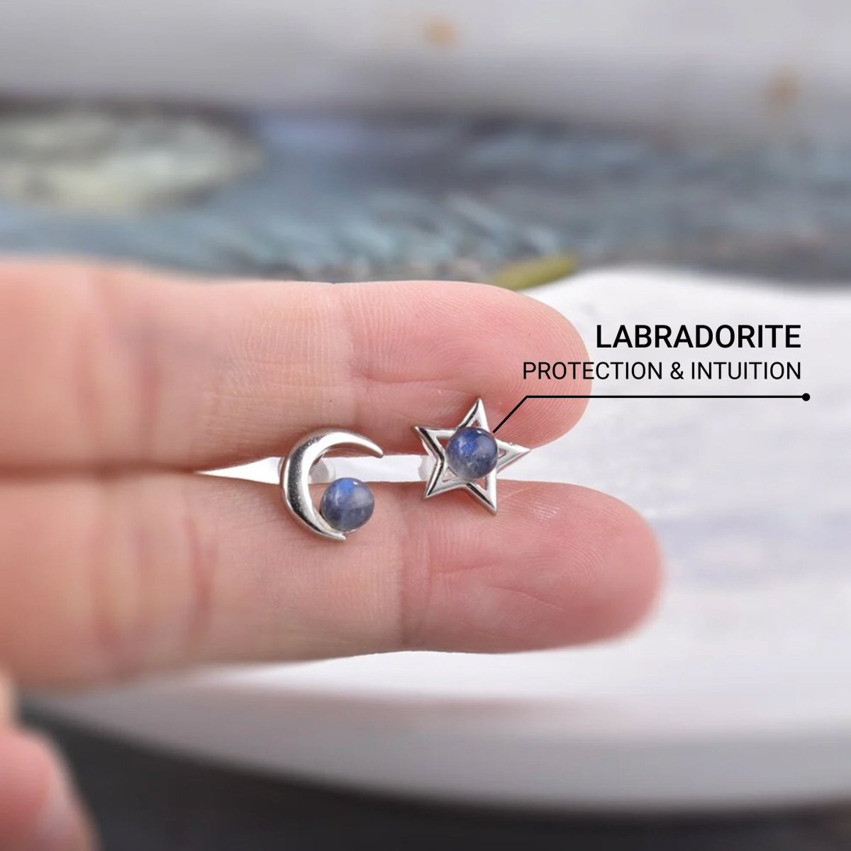 Boucles d'Oreilles "Lune Étoile" en Labradorite & Argent -  - L'Arbre des Chakras