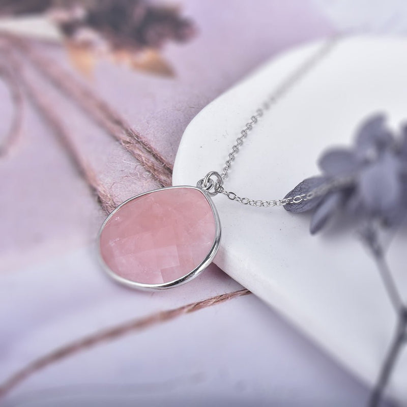 Pendentif &quot;Douceur Infini&quot; en Quartz Rose -  - L&#39;Arbre des Chakras