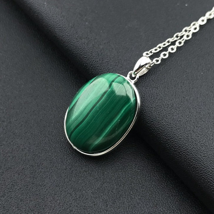 Pendentif &quot;Guérison&quot; en Malachite -  - L&#39;Arbre des Chakras