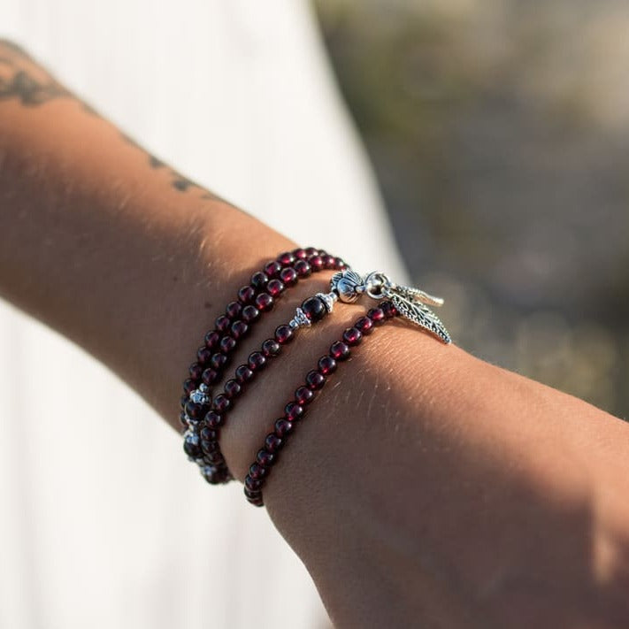Bracelet Multi-tours "Abondance" en Grenat - - L'Arbre des Chakras