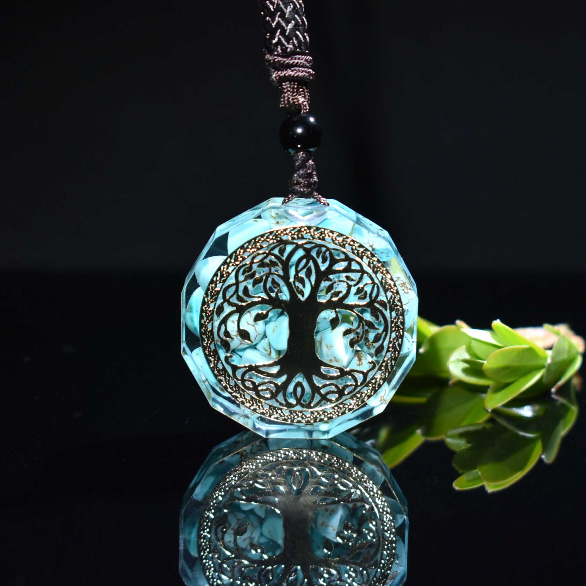 Pendentif Orgonite "Anahata" en Turquoise - Arbre Argent - L'Arbre des Chakras